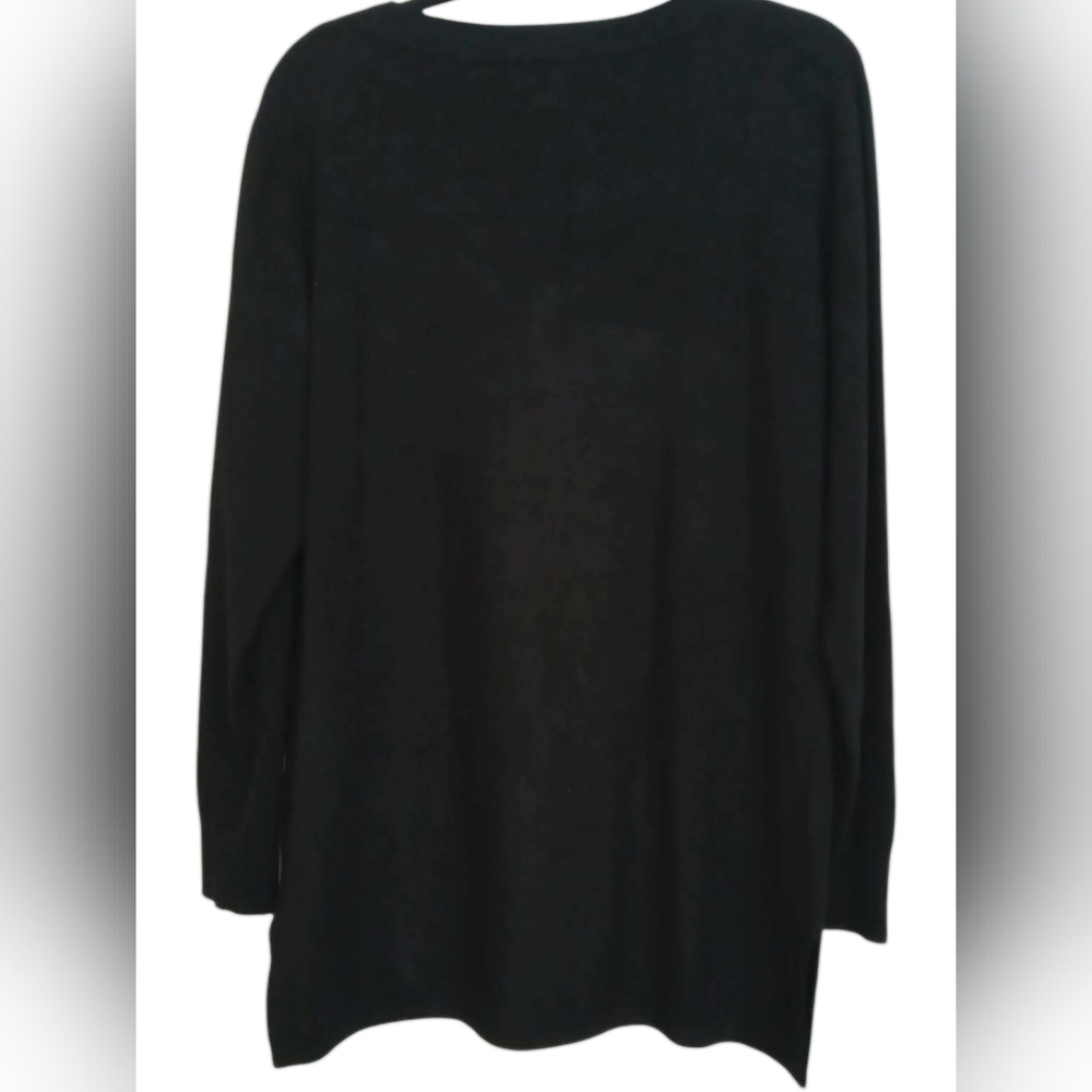 89th & Madison Women’s Black V-Neck Embellished Studded Blouse Top Size 1X EUC - Picture 2 of 4